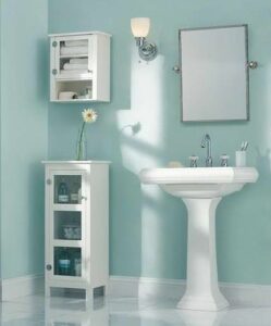 Paint Color Ideas for a Small Bathroom